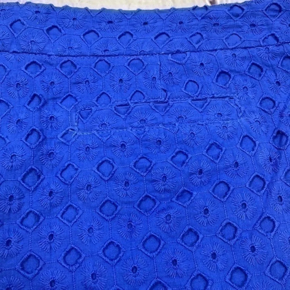UEC Quinn eyelet royal blue shorts by Quinn size 8